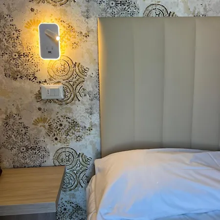 Liu 3* Lido di Camaiore