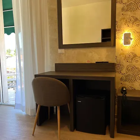 Liu 3* Lido di Camaiore