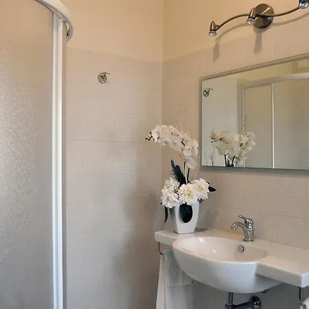 Liu Hotell Lido di Camaiore