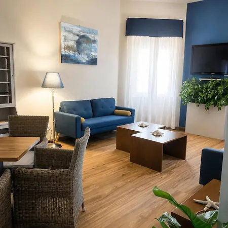 Liu Hotel 3*