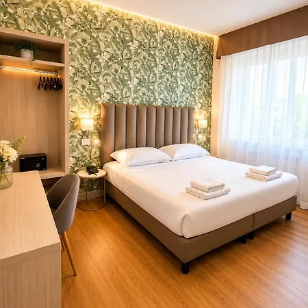 Liu Hotel 3*