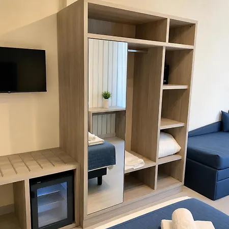 Liu 3* Lido di Camaiore