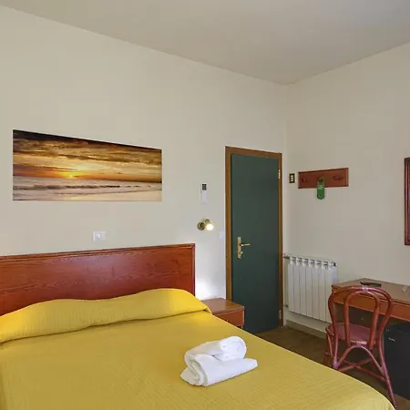 Liu Hotel 3*